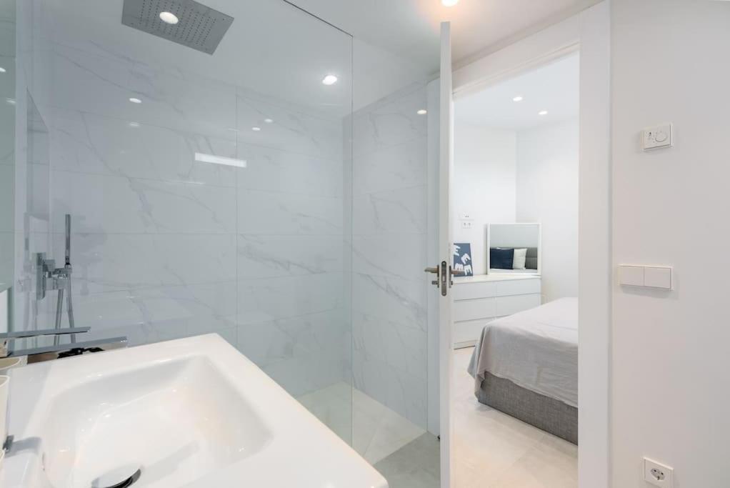 Apartamento Views Frontline Puerto Banus + New Rdr384