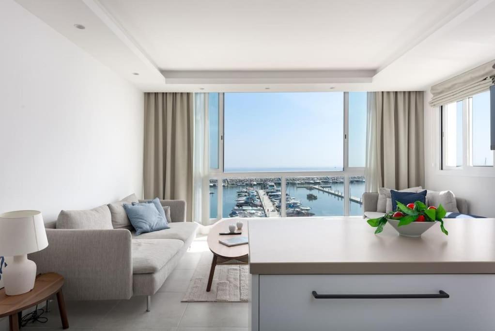 Views Frontline Puerto Banus + New Rdr384 Apartamento *