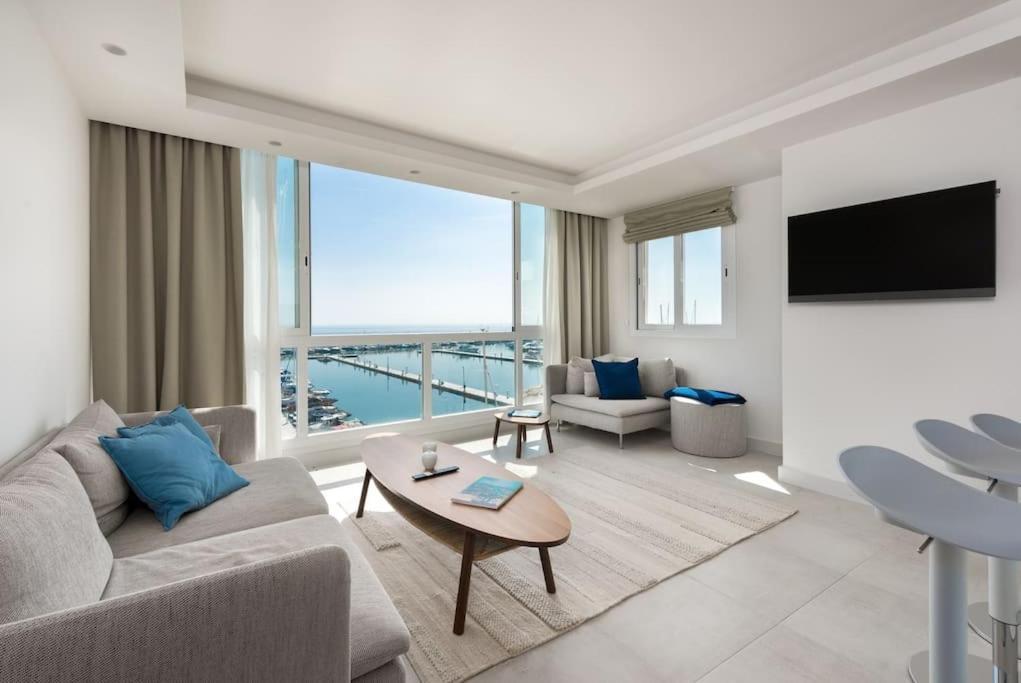 Views Frontline Puerto Banus + New Rdr384 Apartamento