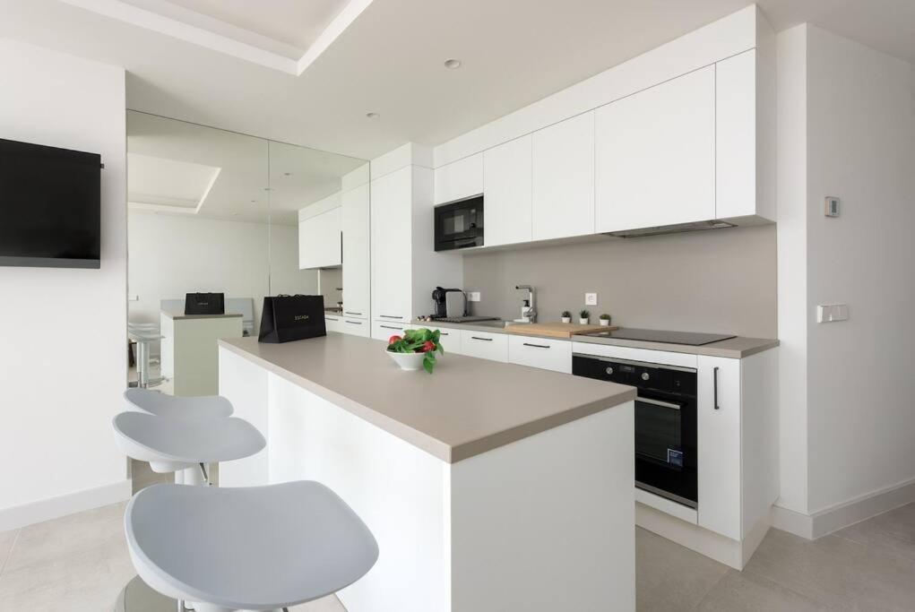 Views Frontline Puerto Banus + New Rdr384 Apartamento *